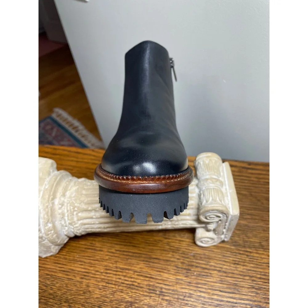 Cordani Black Leather Lug Sole Ankle Boots 7.5 Made in Italy Vera Pelle Side Zip